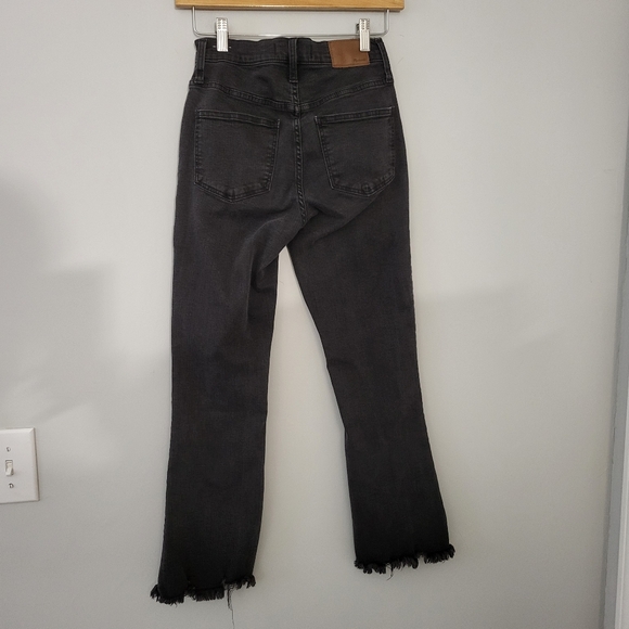 Madewell Cali Demi-Boot Jeans in Berkeley Black: Chewed-Hem Edition - Picture 5 of 9